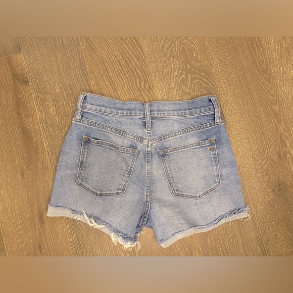 Madewell High-Rise Denim Boyshorts: Button-Through Edition | Size 25 - Picture 7 of 8